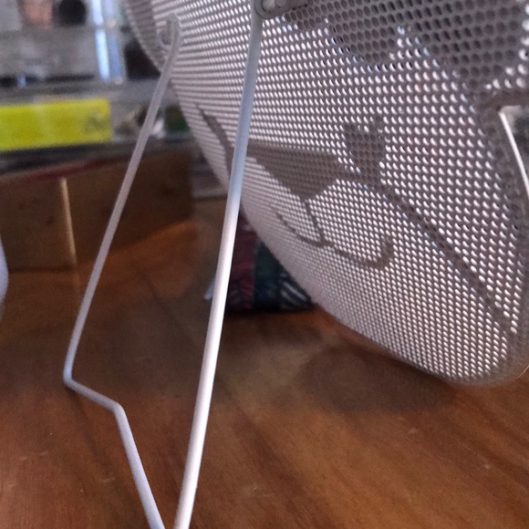 Polar bear earring holder - Picture 2 of 2